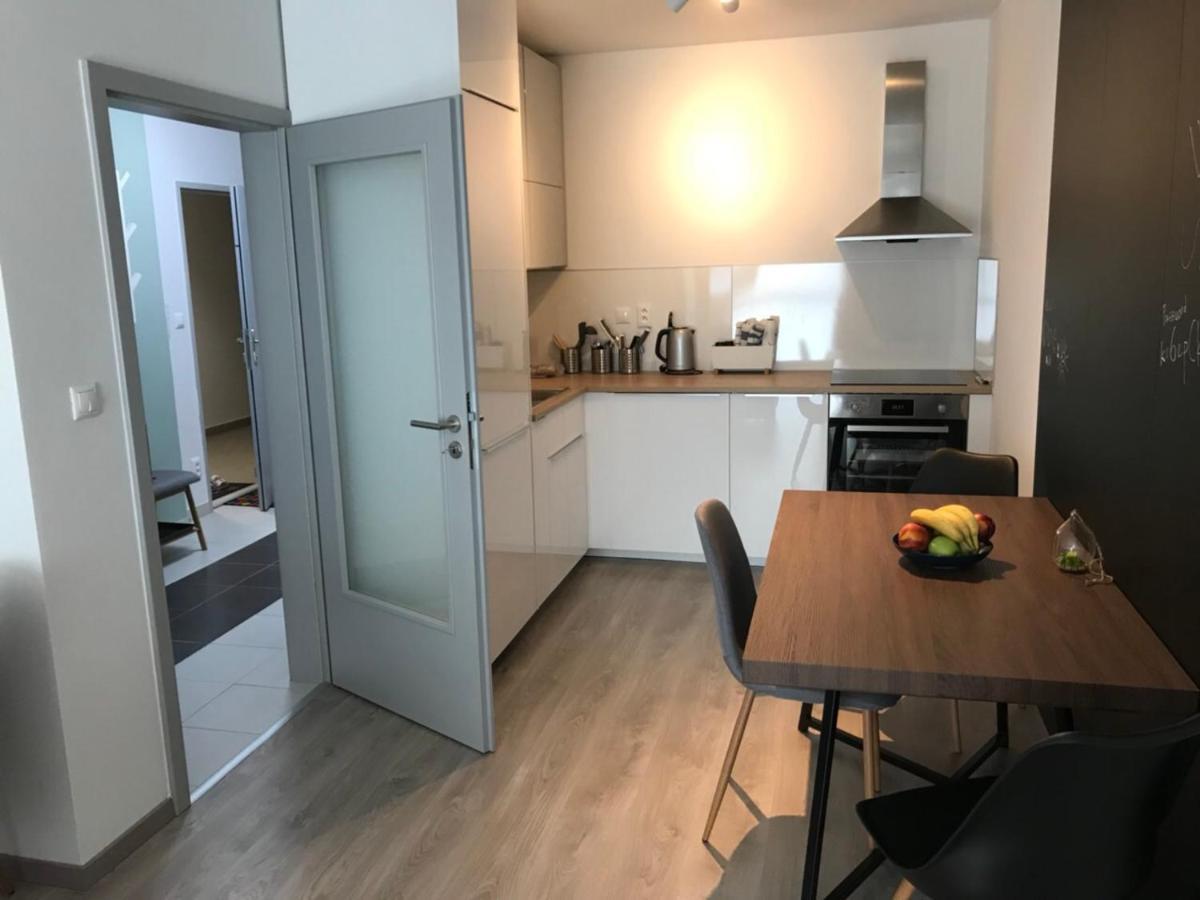 דירות Samorin Modern Apartmens מראה חיצוני תמונה